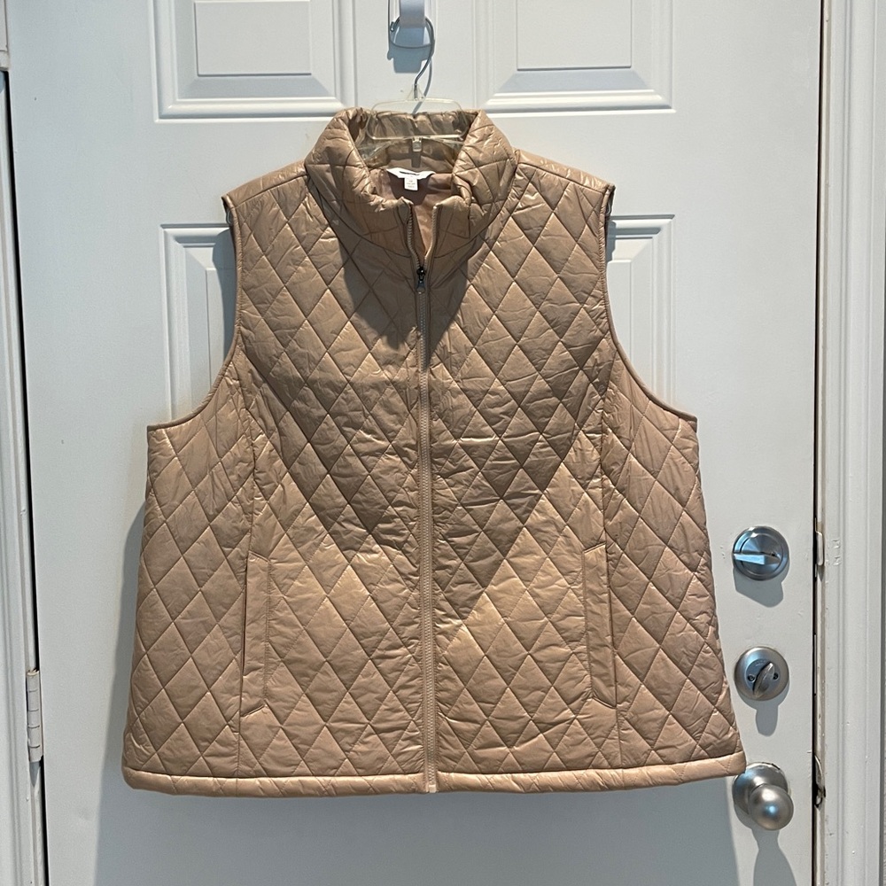 Time and Tru Tan Beige Mock Neck Zip-Up Sleeveless Puffer Vest Size 1X (16W-18W)